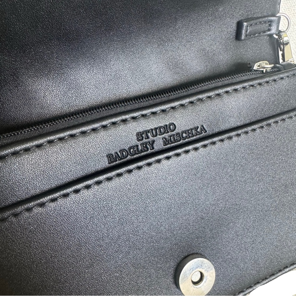 Badgley Mischka Black Quilted Crossbody Bag - Picture 3 of 7